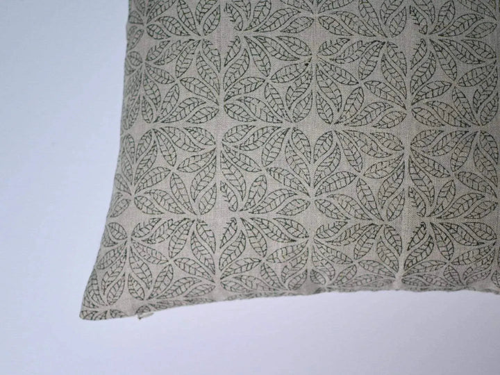 Fanning Pillow Cover - Maple Village Lane